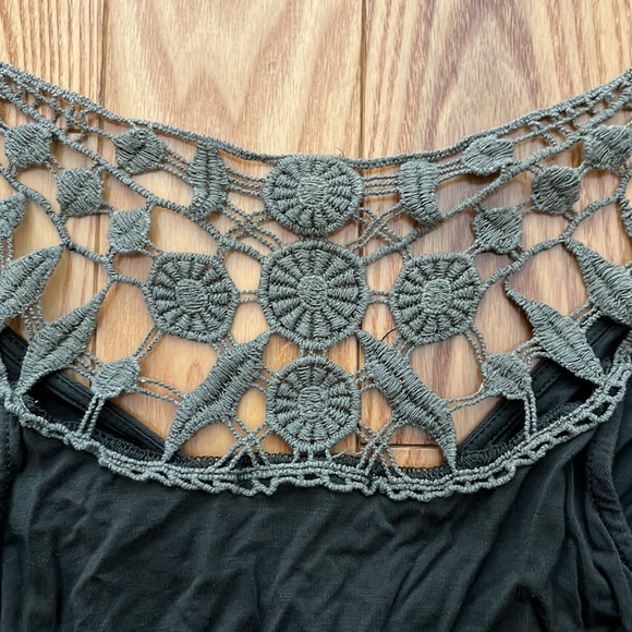 Crochet Olive Green Tank Top - Picture 3 of 5